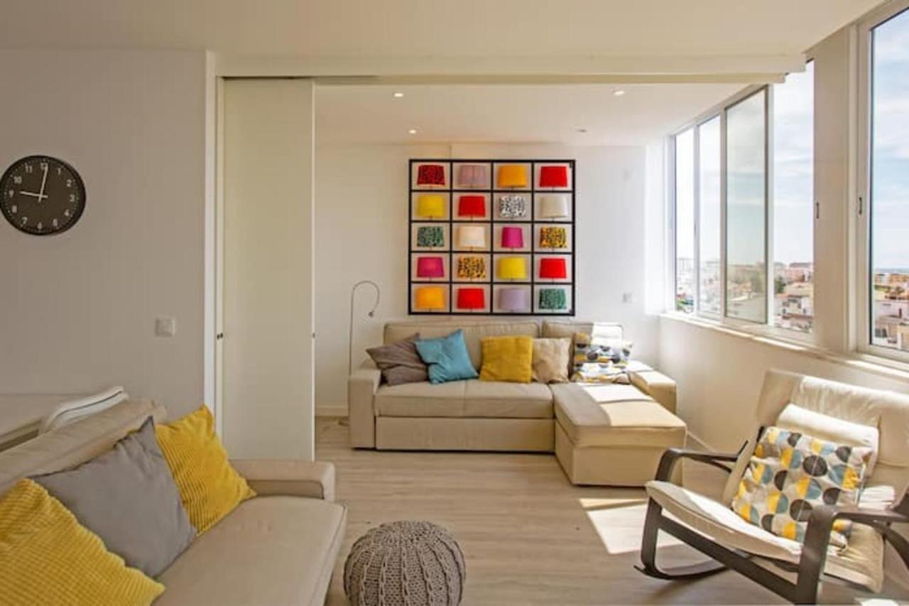 Magnificent 1 Bedroom Apartment With Views Over The Ocean Costa da Caparica Extérieur photo